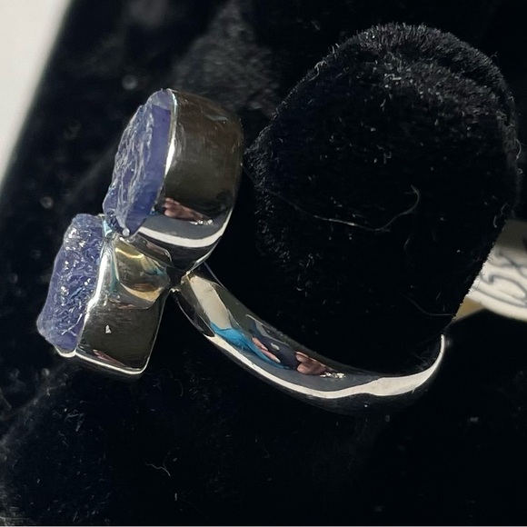 Tanzanite ring - Picture 2 of 2